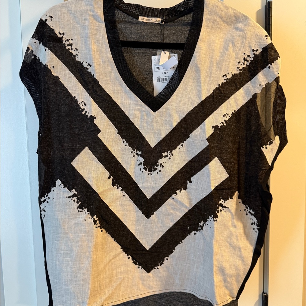 Zara Black and White Graphic Boxy T-Shirt